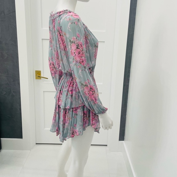 Chiffon light dress - Picture 3 of 8